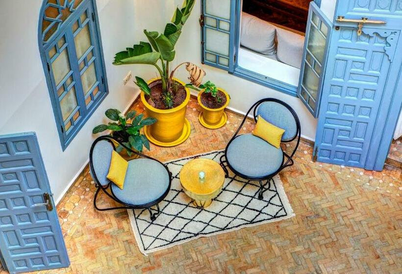 Riad Amaris