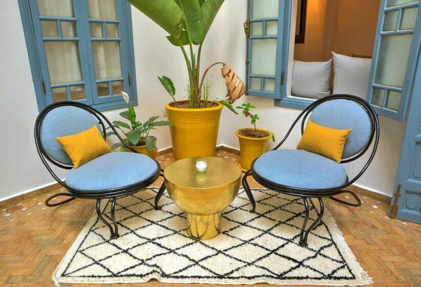Riad Amaris
