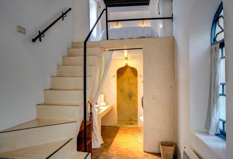Riad Amaris