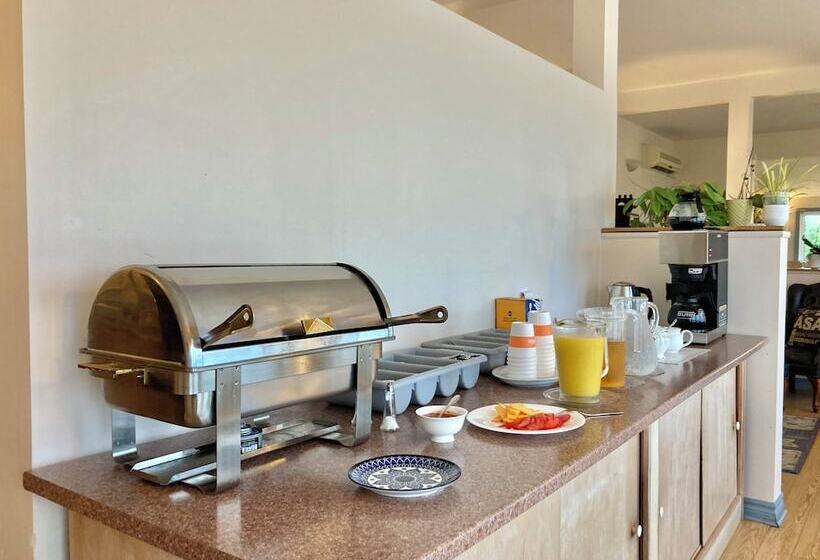 هاستل Castle Rock Country Inn