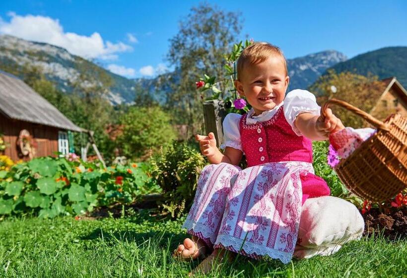 בית מלון כפרי Linharterhof