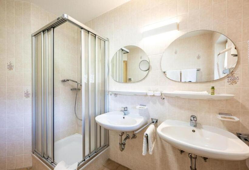 بنسيون Haus Widdersteinblick