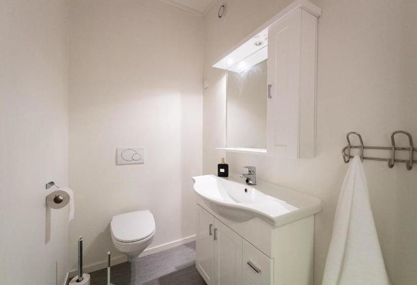 פנסיון Kristina Apartment & Alma House