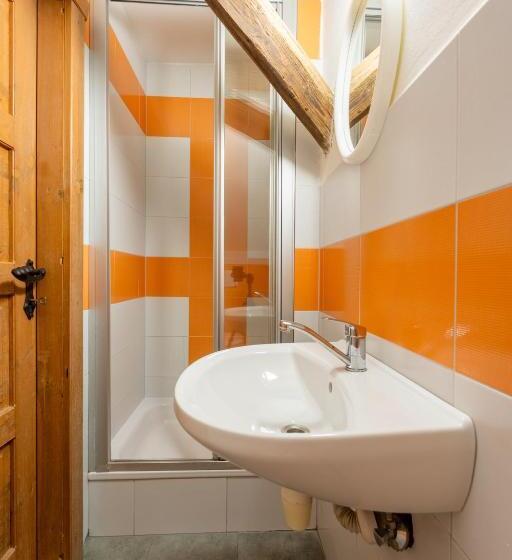 پانسیون Penzion Pod Pralesem