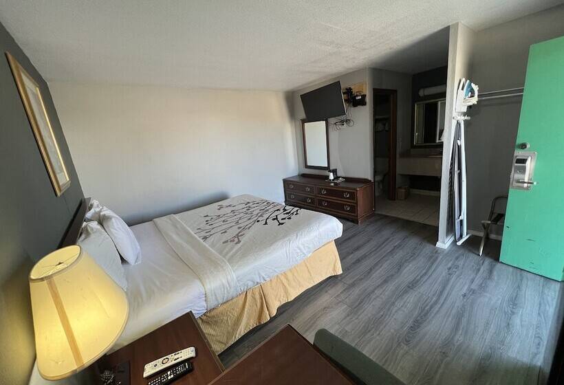 הוסטל Greensburg Inn
