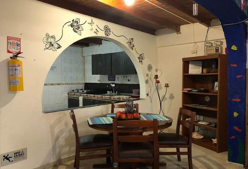 هاستل Hostal Mom Mariela