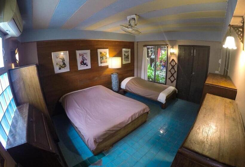 هاستل The Riverside Guest House