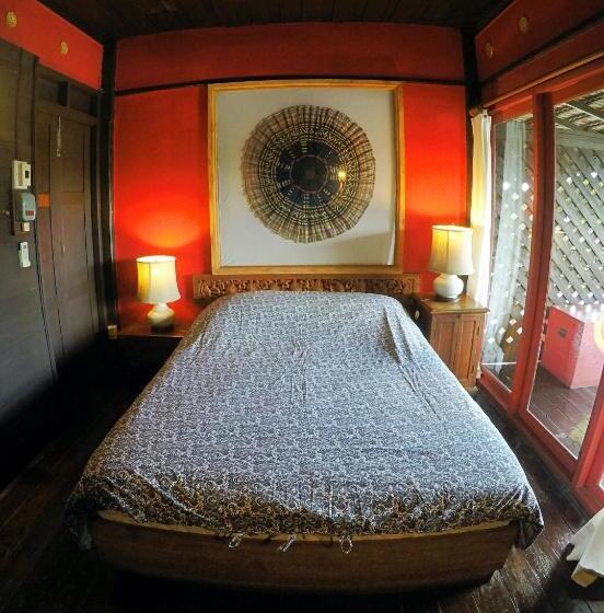 هاستل The Riverside Guest House