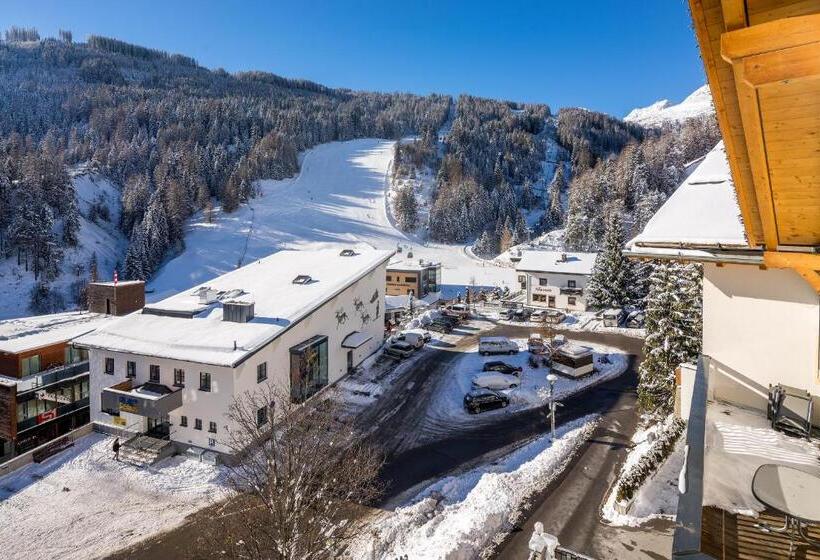 Aparthotel Alpendiamant Serfaus Wachter Gmbh