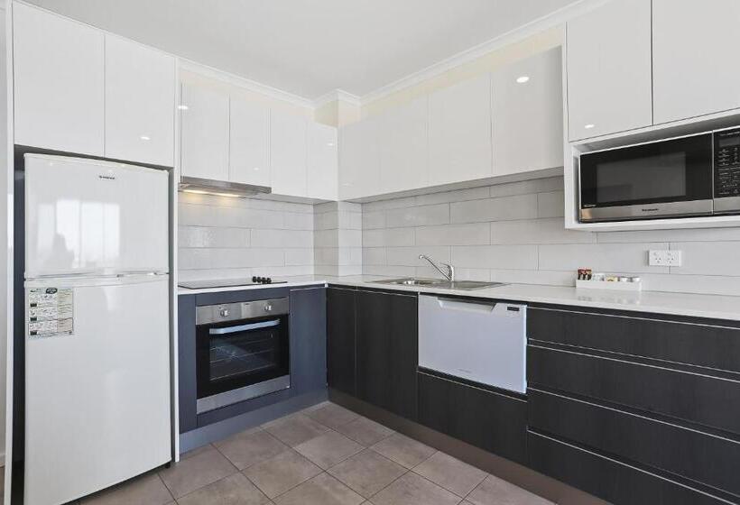 Crown Apartments