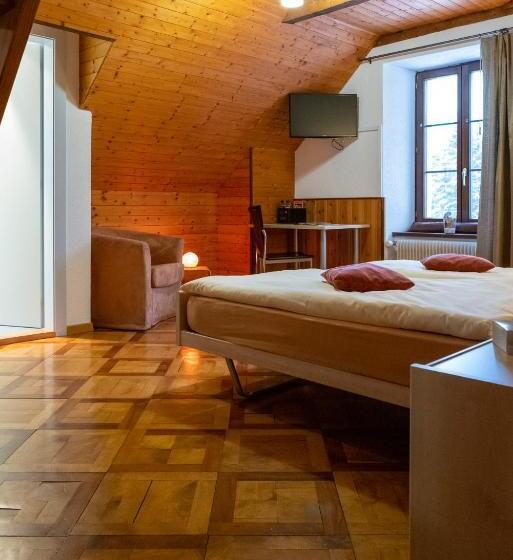 هتل Auberge Du Prévoux