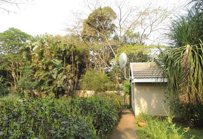 Пансион Brackens Guest House