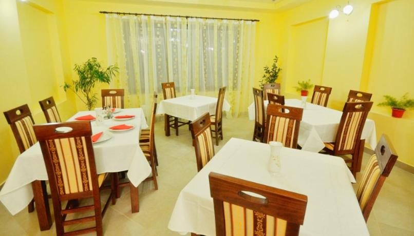 پانسیون Camves Inn
