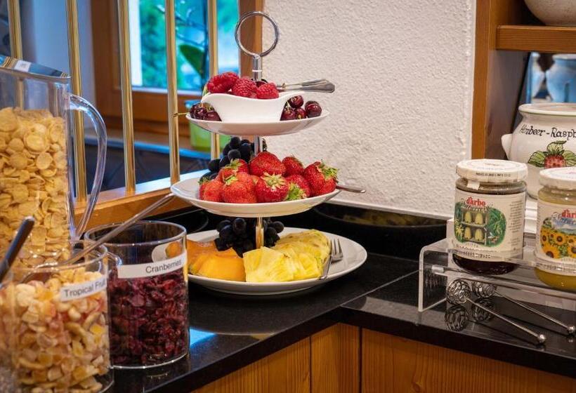 پانسیون Eggerstüberl