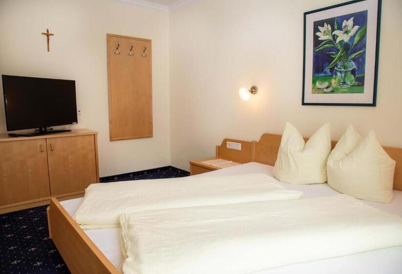 پانسیون Eggerstüberl