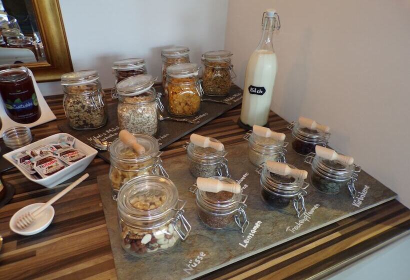 پانسیون Gästehaus Residenz Lapeiner