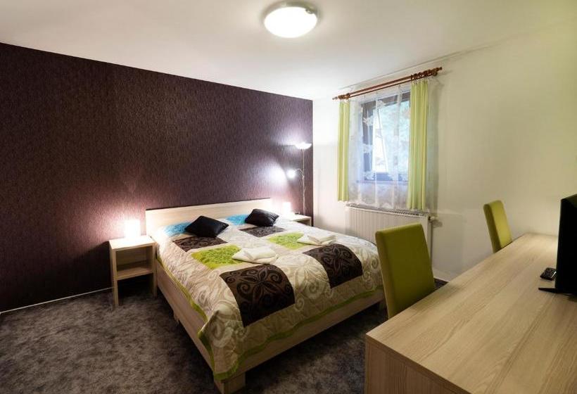 بنسيون Penzion Almada