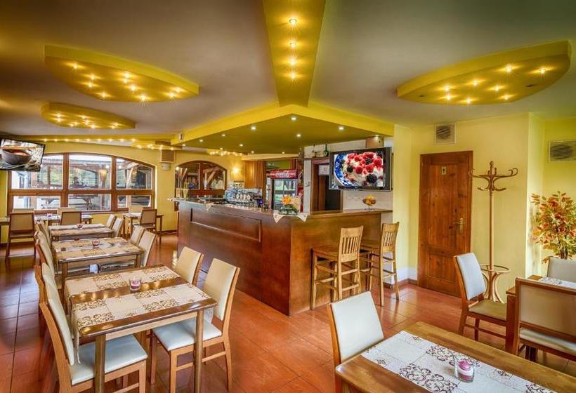 بنسيون Penzion Almada