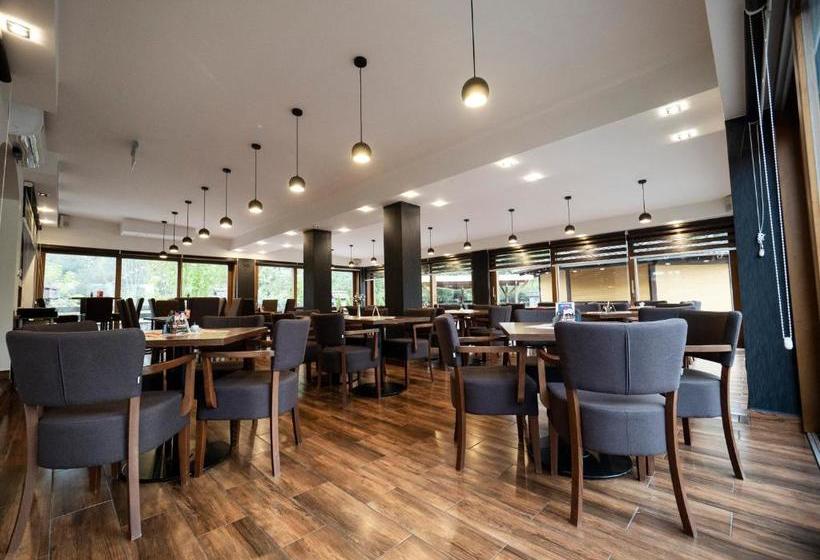 بنسيون Penzion Almada