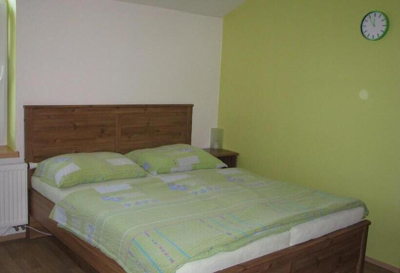 پانسیون Penzion Lilie