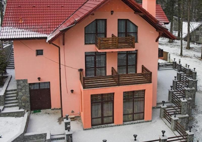 Pensiunea Turistica Delmonte Holiday