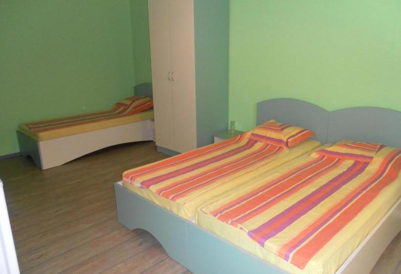 پانسیون Villa Mari Guest Rooms