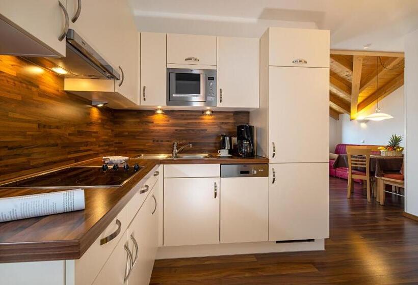 Apart Hotel Aurora Fiss