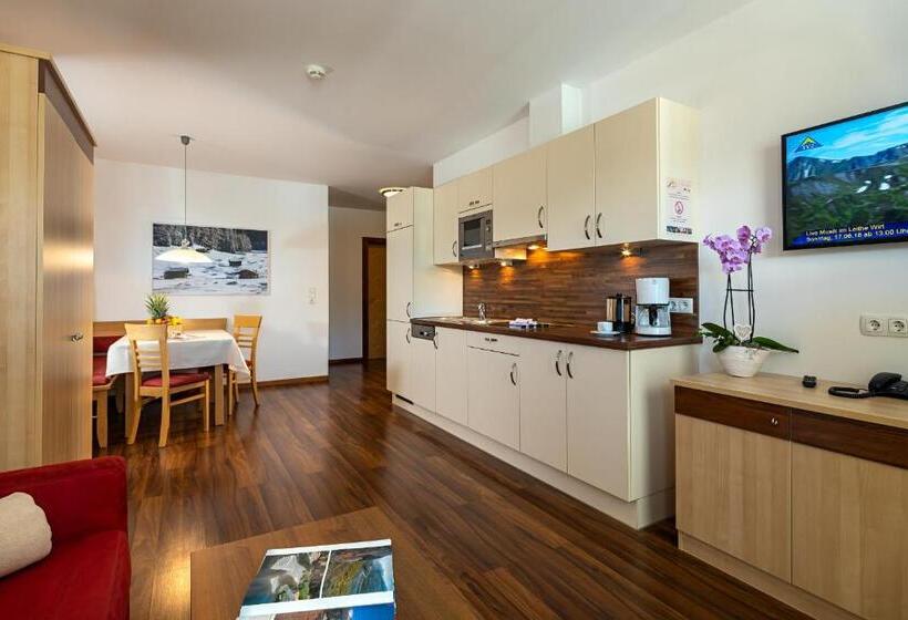 Apart Hotel Aurora Fiss