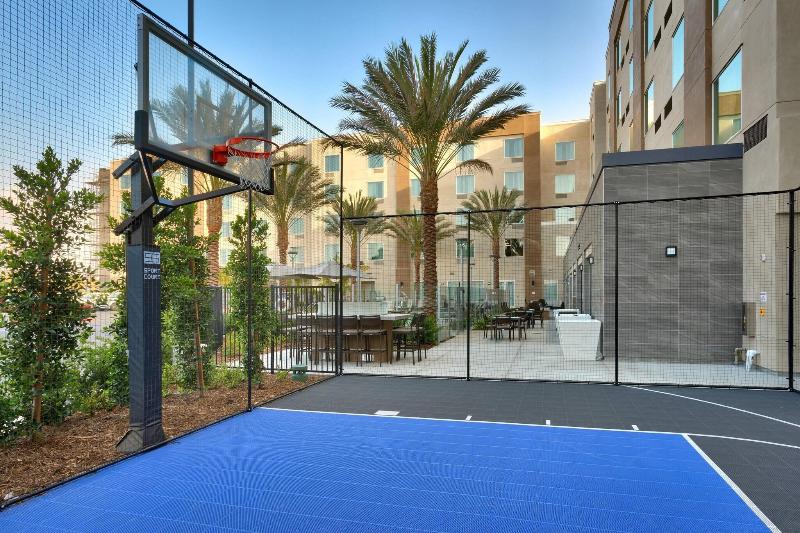 בית מלון כפרי Courtyard By Marriott Los Angeles Lax/hawthorne