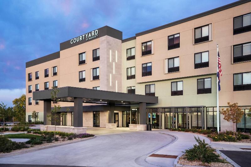 هتل Courtyard By Marriott Loveland Fort Collins