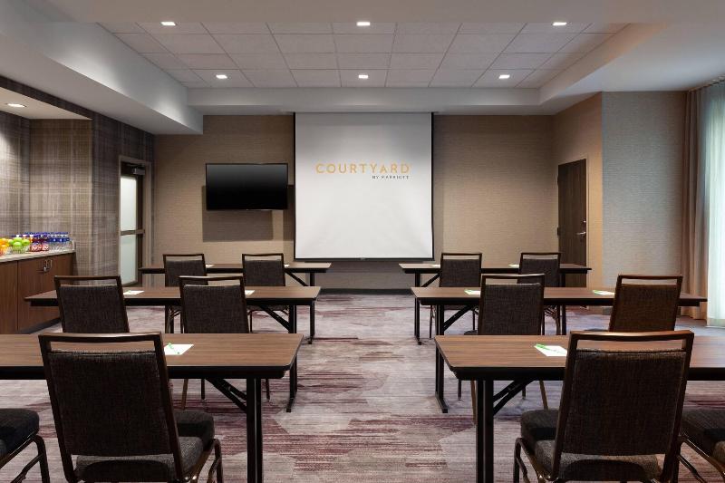 فندق Courtyard By Marriott Winter Haven