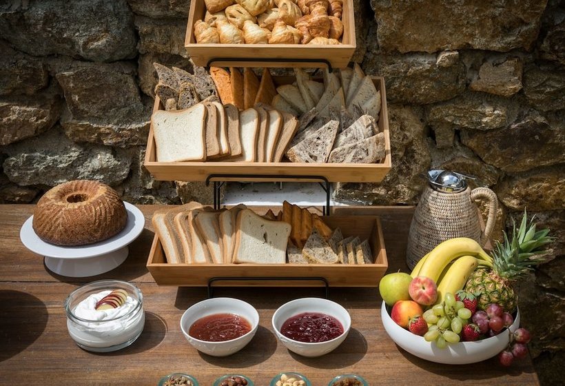 בית מלון כפרי Etesian