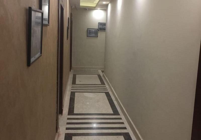 Fotos del hotel Grand Palace:  11