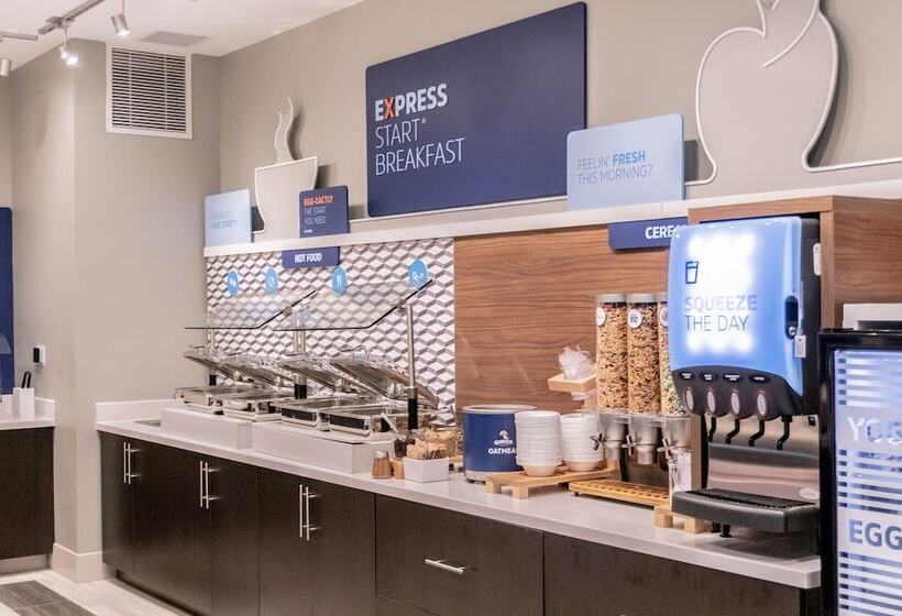 酒店 Holiday Inn Express & Suites Birmingham Homewood By Ihg