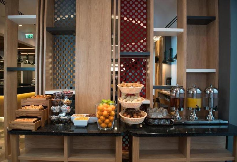 בית מלון כפרי Holiday Inn Express Moscow  Baumanskaya, An Ihg