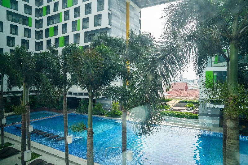 هتل Holiday Inn & Suites Saigon Airport, An Ihg