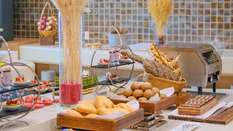 هتل Holiday Inn & Suites Saigon Airport, An Ihg