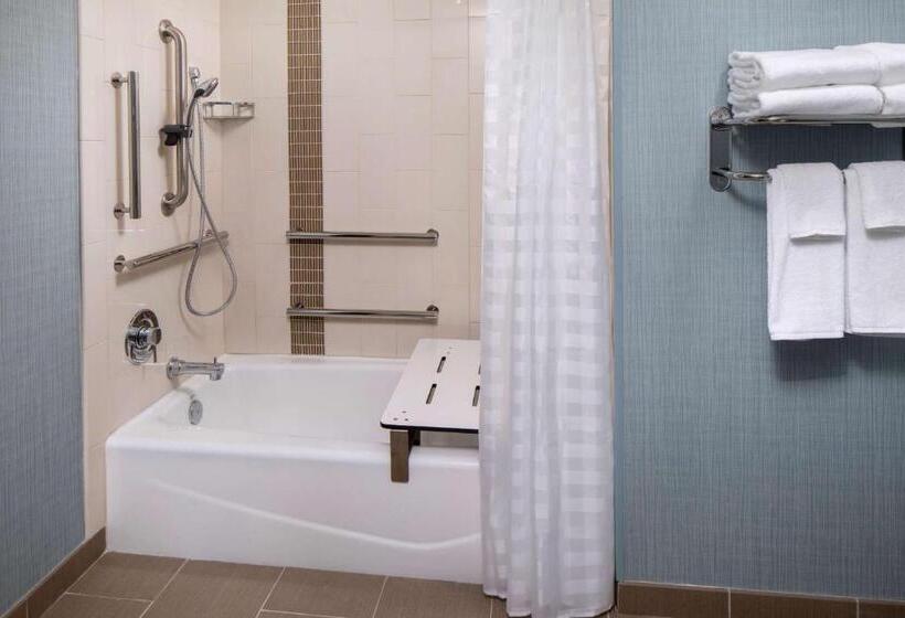 هتل Hyatt Place Mount Pleasant Towne Centre