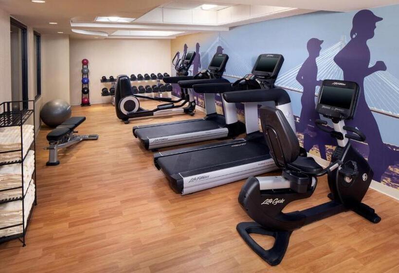 هتل Hyatt Place Mount Pleasant Towne Centre