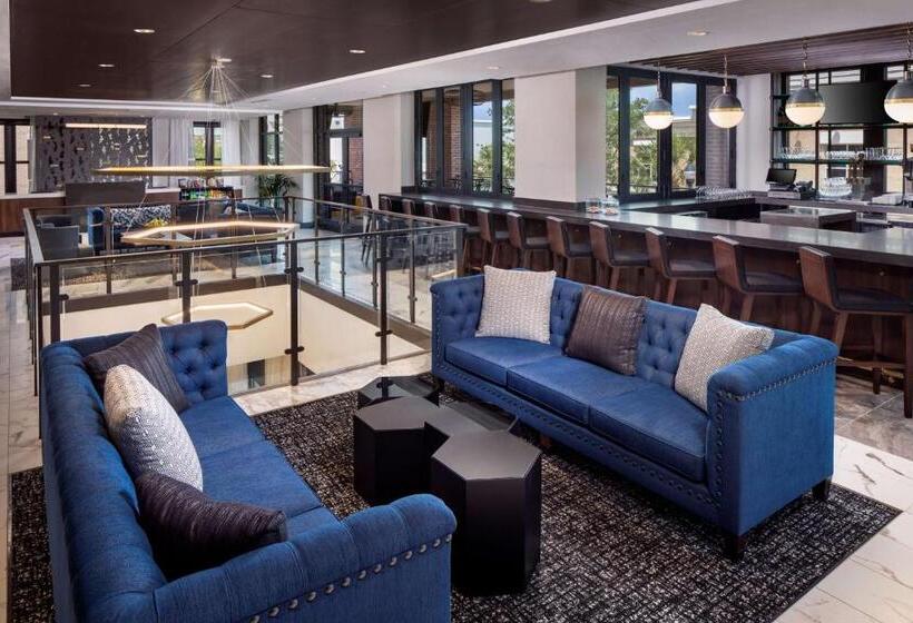 هتل Hyatt Place Mount Pleasant Towne Centre