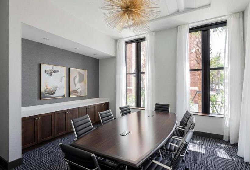 هتل Hyatt Place Mount Pleasant Towne Centre