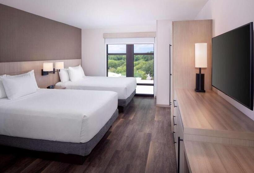 هتل Hyatt Place Mount Pleasant Towne Centre