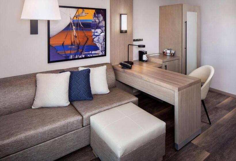 هتل Hyatt Place Mount Pleasant Towne Centre