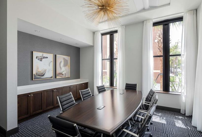 هتل Hyatt Place Mount Pleasant Towne Centre
