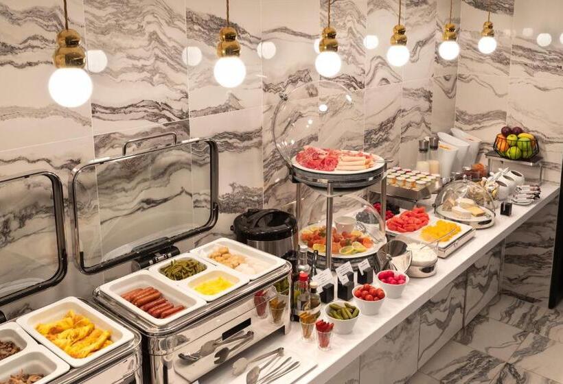 Fotos del hotel La Clef Champsélysées Paris By The Crest Collection:  29