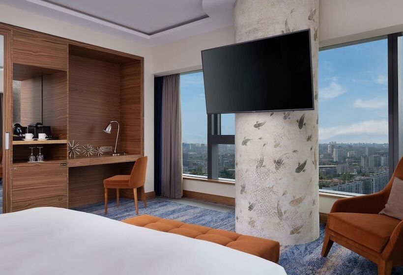 هتل Radisson Blu Olympiyskiy