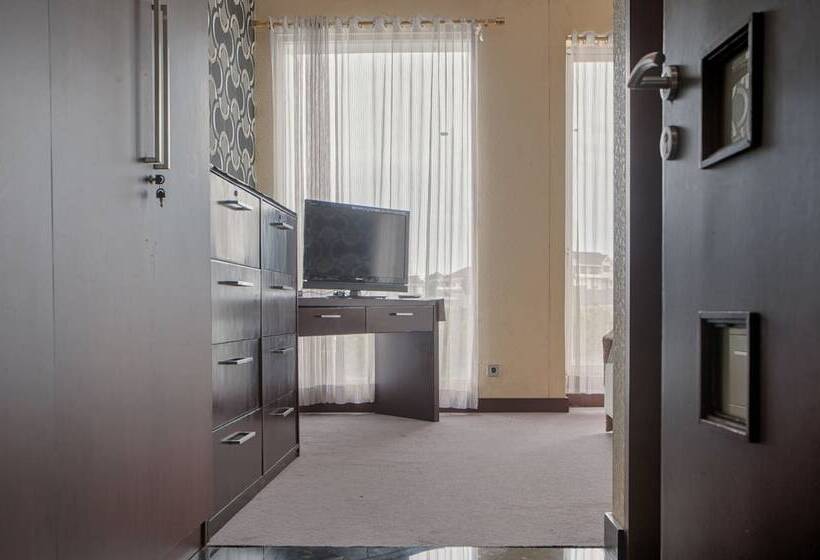 Fotos del hotel Reddoorz Plus Near Sukajadi 2:  29