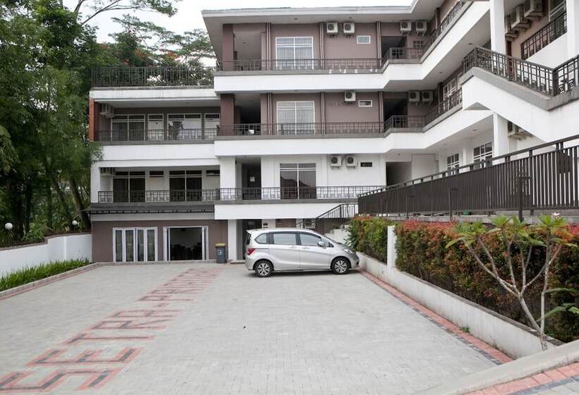 Fotos del hotel Reddoorz Plus Near Sukajadi 2:  38