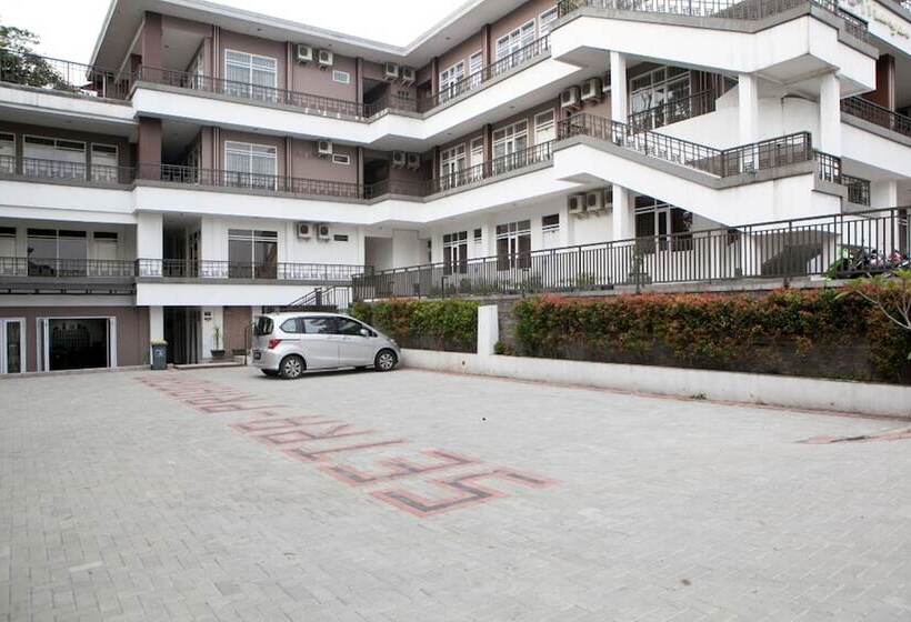 Fotos del hotel Reddoorz Plus Near Sukajadi 2:  44