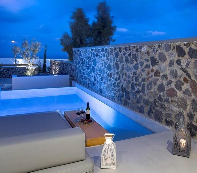 June Twenty Suites